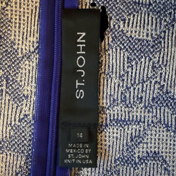 ST. JOHN Blue Floral Knit Metallic Shimmer Top With Long Sleeves Size 14 - Picture 3 of 9